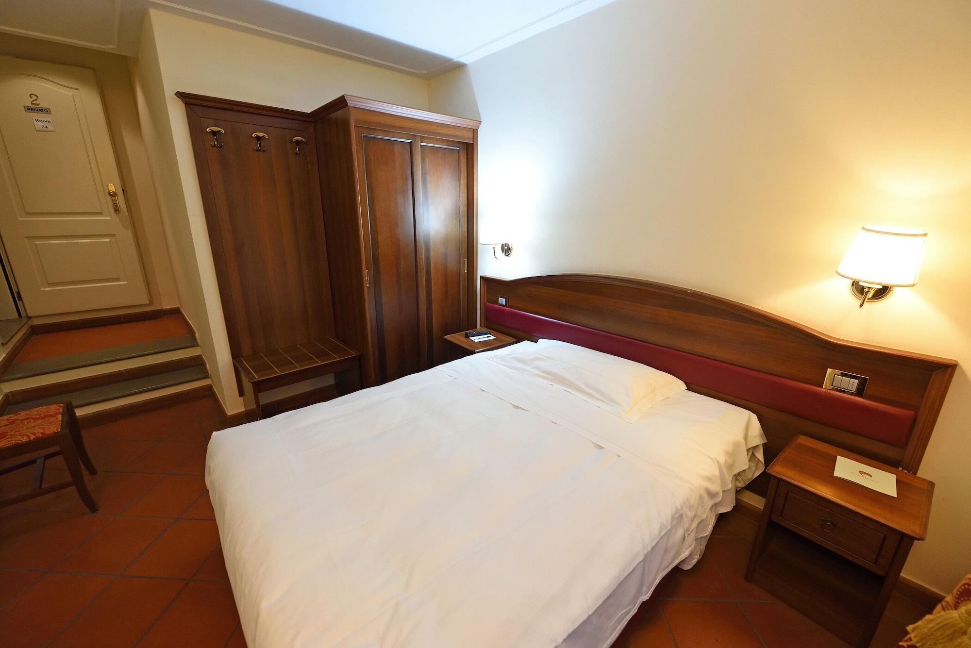 Relais La Corte Di Cloris Pensión Florencia